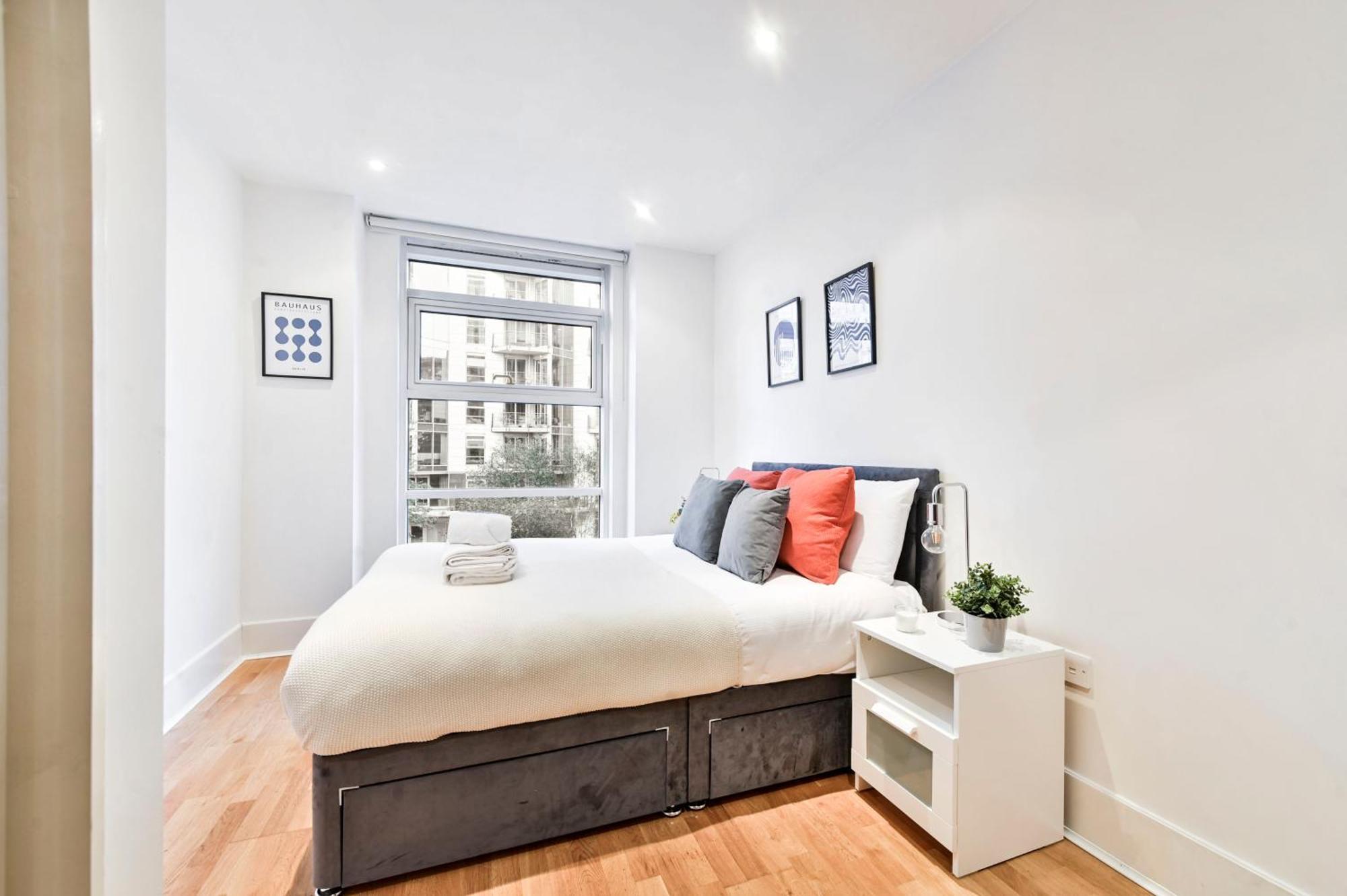 Apartment The Thamesview - Stylish 2 Bed Flat With Balcony