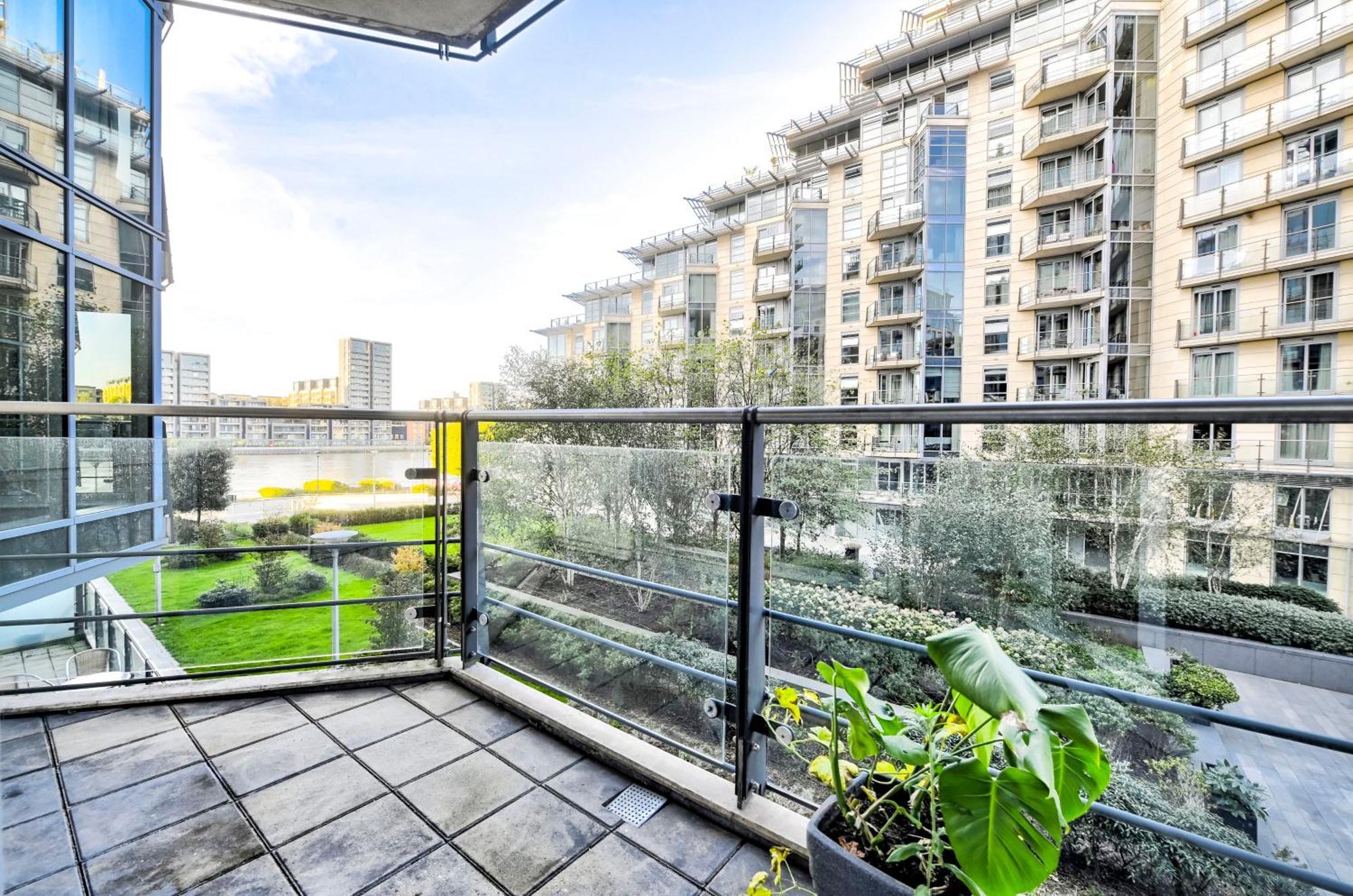 Apartment The Thamesview - Stylish 2 Bed Flat With Balcony *